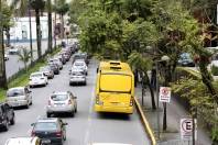 Corredor de ônibus na JK - Fotografo: Rogerio da Silva - Data: 14/10/2015