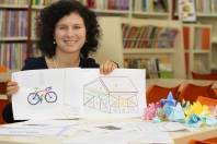 A professora de matemática Valkiria Grun Karnopp, da rede municipal de ensino, está na relação dos 11 educadores considerados “Nota 10”, na 15ª edição do Prêmio Victor Civita. - Fotografo: Mauro Artur Schlieck - Data: 08/08/2012