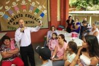 Muitas famílias prestigiaram o Dia da Comunidade na Escola neste sábado (12/5). Imagens da Escola Municipal Professora Isabel Silveira Machado, bairro Jardim Sofia.  - Fotografo: Kátia Nascimento - Data: 12/05/2012