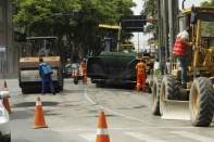 A Unidade de pavimentação da Seinfra trabalhou normalmente nesta quarta-feira (02/11) fazendo a freza nas ruas Jerônimo Coelho, do Príncipe e Avenida JK. Em seguida, será feito o recapeamento asfáltico - Fotografo: Kátia Nascimento - Data: 02/11/2011
