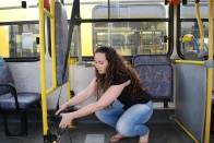 Seinfra faz vistoria em veículos do transporte coletivo. A ação, que é rotineira, foi realizada na terça-feira (16/10) em ônibus do terminal do Itaum - Fotografo: Naiara Larsen - Data: 17/10/2012