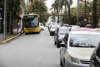 Corredor de ônibus na JK - Fotografo: Rogerio da Silva - Data: 14/10/2015