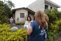 Inicio das visitas dos agentes nas famílias para atualizar a fila de espera na saúde - Fotografo: Rogerio da Silva - Data: 28/04/2014