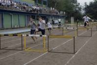 Competição de atletismo no JEVILLE DE 11 A 13 ANOS na pista da Univille - Fotografo: Phelippe José - Data: 11/11/2015
