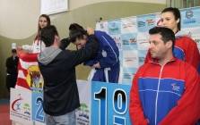 Fernando Krelling presidente da Felej faz a entrega da medalha a Schayenne Ristow campeã individual categoria kumitê nos 27º Joguinhos Abertos de SC em Caçador - Fotografo: Phelippe José da Silva - Data: 28/07/2014