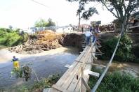 Nova ponte sobre o rio Piraizinho deve ser entregue na próxima semana - Fotografo: Rogerio da Silva - Data: 21/02/2013