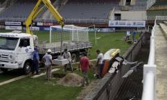 Colocação de sapatas de concreto nas obras de ampliação da Arena Joinville - Fotografo: Phelippe José - Data: 12/08/2015