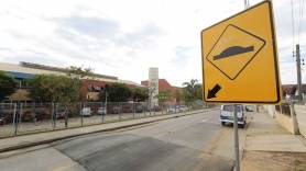Novas lombadas na rua Alvaro Maia e Átila Urban - Fotografo: Rogerio da Silva - Data: 15/04/2015
