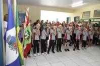Entregue neste sábado à comunidade do Canela, em Pirabeiraba, as obras de ampliação e reforma da escola Emilio Paulo Roberto Hardt. Alunos fazem apresentação apresentação cultural aos convidados. - Fotografo: Mauro Artur Schlieck - Data: 10/12/2011