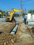 Subprefeitura de Pirabeiraba executa obras de drenagem na rua XV de Outubro, no Rio Bonito - Fotografo: Divulgação/Secom - Data: 04/07/2013