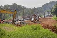 Obra de elevação do leito da Rua Minas Gerais no Bairro Nova Brasília. - Fotografo: Phelippe José - Data: 28/01/2015