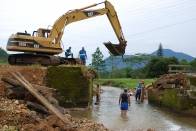 13ª ponte no bairro Vila Nova é construída em menos de um ano. A obra é na Estrada Piraí e vai beneficiar diretamente 30 famílias. - Fotografo: Ruy Ferrari / Secom - Data: 10/02/2012