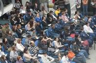 Mais de 200 pessoas, a maioria jovens e adolescentes, participaram na manhã desta quarta-feira (19/10) da Pré-Conferência Municipal dos Direitos da Criança e do Adolescente - Fotografo: José Carlos Fornér - Data: 19/10/2011