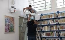 Colocacao de ar refrigerado na biblioteca publica - Fotografo: Phelippe Jose - Data: 30/01/2014