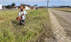 Subprefeitura Nordeste realiza roçada na região do Cubatão - Fotografo: Rogerio da Silva - Data: 08/04/2015
