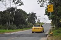 A Estrada Barbante, no Morro do Meio, recebeu a instalação de duas lombadas físicas. As lombadas ficam localizadas perto da estrada Lagoinha, na altura dos números 1.880 e 2.000 da via. São cerca de 100 metros de distância entre elas.  - Fotografo: Divulgação Ittran - Data: 25/09/2012