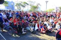 A torcida acompanha a classificação do JEC para Série B em telão montado pela Prefeitura/FELEJ na Praça do Mercado Público. - Fotografo: Mauro Artur Schlieck - Data: 17/10/2011