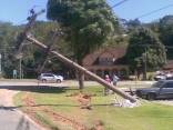 Um acidente na rua rodovia SC 301 causou falta de energia elétrica em toda a região da Estrada Dona Francisca, incluindo a ETA Cubatão (que abastece as regiões norte, centro, sul e leste da cidade). Por isso, a estação se encontra temporariamente fora de operação. - Fotografo: Divulgação Companhia Águas de Joinville - Data: 28/03/2012