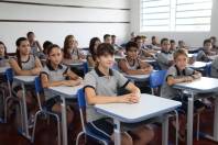 Inauguracao Escola Municipal Tereza Mazzolli no Jardim Paraiso-Alunos da escola na sala de aula - Fotografo: Phelippe Jose - Data: 06/02/2014