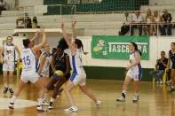 Basquete feminino de Joinville enfrenta Blumenau nos 53º JASC. - Fotografo: Phelippe José - Data: 24/11/2013