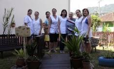 Lucilene diretora CEI Vice-Prefeito Ivan Rodrigues com suas funcionárias - Fotografo: Phelippe José - Data: 19/03/2014