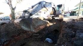 Subprefeitura Nordeste realiza drenagem na rua Guilherme Klein - Fotografo: Rogerio da Silva - Data: 01/07/2015