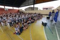 Projeto "Posse Responsável Em Cena" que inciou-se ano passado, que trata a questão dos maus tratos de animais, e consiste na apresentação teatral " Uma História de Cão para Colorir" para as escolas estaduais e municipais. O evento aconteceu na Escola Municipal João de oliveira - Fotografo: Rogerio da Silva - Data: 10/04/2015