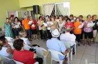 Prefeitura entrega material de apoio para grupos de idosos - Fotografo: Phelippe José - Data: 26/03/2014