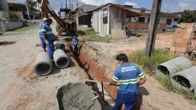 Subprefeitura Sudoeste realiza drenagem na rua Pedra do Sino - Fotografo: Rogerio da Silva - Data: 10/02/2015