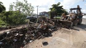 Subprefeitura Sudeste realiza limpeza na Avenida Alvino Hansen - Fotografo: Rogerio da Silva - Data: 10/02/2015