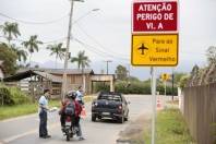 Blitz do Ittran para orientação dos motoristas próximo ao aeroporto - Fotografo: Rogerio da Silva - Data: 14/04/2014