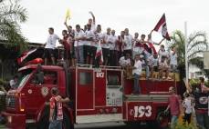 Delegação do JEC chegando na Arena Joinville. - Fotografo: Phelippe José da Silva - Data: 05/11/2014