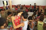 	A Secretaria de Planejamento Orçamento e Gestão (SEPLAN) distribuiu brinquedos para crianças do bairro Morro do Meio nesta terça-feira (13/12). Os brinquedos foram arrecadados entre os funcionários - Fotografo: Kátia Nascimento - Data: 13/12/2011