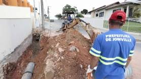 Subprefeitura Sudoeste realiza drenagem na rua Américo Vespúcio - Fotografo: Rogerio da Silva - Data: 15/12/2015