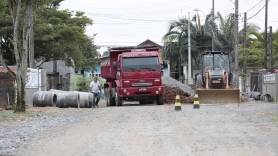 Subprefeitura Nordeste realiza drenagem na rua Pedro Santiago Filho - Fotografo: Rogerio da Silva - Data: 31/03/2016