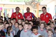 Visita de atletas da Krona Futsal ao Jardim de Infância Raio de Sol - Fotografo: Divulgação - Data: 07/10/2013