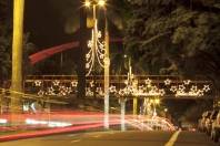 Um olhar noturno sobre a decoração de Natal da Avenida JK - Fotografo: Mauro Artur Schlieck - Data: 01/12/2011