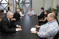 Prefeito Udo Döhler e vice Rodrigo Coelho durante audiência com a presidente do Tribunal de Justiça Federal da 4ª Região, Dra. Marga Inge Barth Tessler - Fotografo: Jaksson Zanco - Data: 20/02/2013
