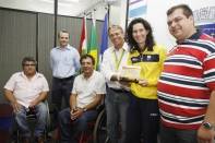	A Prefeitura de Joinville homenageou na manhã desta segunda-feira (05/11) os atletas e técnicos do PARAPAN. A técnica Ana Teixeira foi uma das homenageadas  - Fotografo: Kátia Nascimento - Data: 05/12/2011