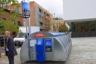 Modelo do Bicibox, bicicletário coberto instalado em cidades da Espanha e que podem ser implantados - Fotografo: Anildo Jorge - Data: 27/10/2011