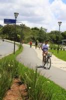 A comunidade de Joinville já usufrui os espaços públicos do Parque da Cidade - Fotografo: Mauro Artur Schlieck - Data: 21/10/2011