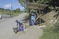 Subprefeitura Sudoeste realiza melhorias nos pontos de ônibus no bairro Nova Brasília - Fotografo: Phelippe José - Data: 29/01/2015