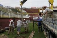 Colocação de sapatas de concreto nas obras de ampliação da Arena Joinville - Fotografo: Phelippe José - Data: 12/08/2015