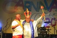 Inscrições para Rainha e Rei Momo abrem dia 21 de janeiro. Leonardo dos Passos Santos, o “Bola” (D), é o Rei Momo do Carnaval 2012  - Fotografo: Arquivo/Secom - Data: 16/01/2013