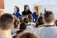 Projeto "Posse Responsável Em Cena" que inciou-se ano passado, que trata a questão dos maus tratos de animais, e consiste na apresentação teatral " Uma História de Cão para Colorir" para as escolas estaduais e municipais. O evento aconteceu na Escola Municipal João de oliveira - Fotografo: Rogerio da Silva - Data: 10/04/2015