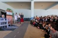 Escola Municipal Professor Orestes Guimarães faz apresentação de um teatro para os alunos - Fotografo: Rogerio da Silva - Data: 21/08/2014