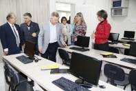 Ministro da Educação Renato Janine Ribeiro a visita Escola Municipal Lacy Luiza da Cruz no bairro Itinga - Fotografo: Jaksson Zanco - Data: 23/07/2015