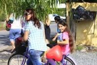 Muitas famílias prestigiaram o Dia da Comunidade na Escola neste sábado (12/5). Imagens da Escola Municipal Professora Isabel Silveira Machado, bairro Jardim Sofia. - Fotografo: Kátia Nascimento - Data: 12/05/2012