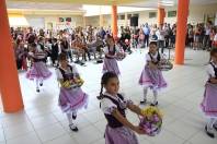 Imagens da cerimônia de entrega das obras de reforma e ampliação da Escola Municipal Pastor Hans Mueller neste sábado (31/3). - Fotografo: Kátia Nascimento - Data: 31/03/2012