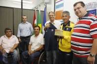 A Prefeitura de Joinville homenageou na manhã desta segunda-feira (05/11) os atletas e técnicos do PARAPAN. O técnico Celso Toschimi foi um dos homenageados - Fotografo: Kátia Nascimento - Data: 05/12/2011